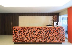 Urbanview Hotel Mroom PH Kemang